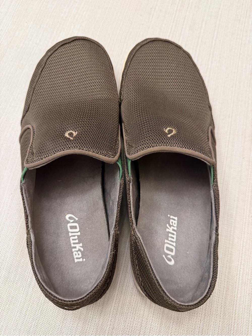 OluKai Men’s Brown Mesh Slip-On Loafers, size 8.5